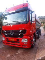 Ανατροπή Mercedes-Benz 2010 Actros