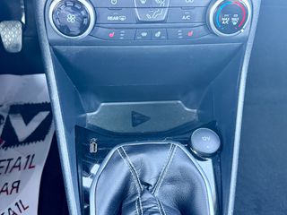 Ford Fiesta 2020-thumb-62