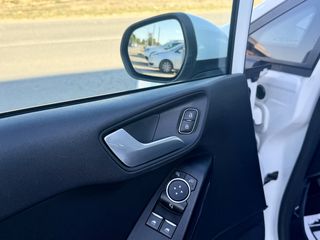 Ford Fiesta 2020-thumb-42