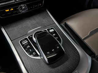 Mercedes-Benz G 63 AMG 2019-thumb-46