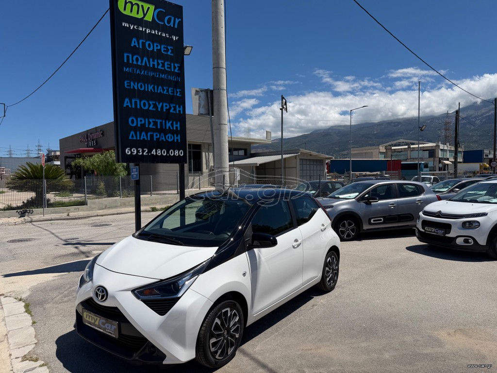 Toyota Aygo 2021 1.0cc XPlay / F1-Automatic Two-Tone