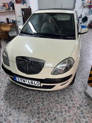 Lancia Ypsilon 2005-thumb-4