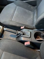 Opel Astra 2009-thumb-10