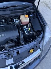 Opel Astra 2009-thumb-12