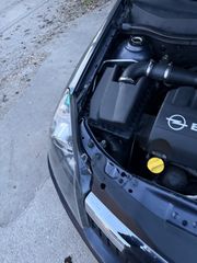 Opel Astra 2009-thumb-13