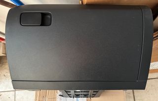 ΝΤΟΥΛΑΠΑΚΙ ΓΙΑ VW POLO 6C ΜΕ ΥΠΟΔΟΧΗ ΓΙΑ ΜΟΝΑΔΑ NAVIGATION