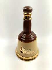 Συλλεκτική vintage καράφα -ποτό Bell's Blended Scotch Whisky (Wade) σε σχήμα καμπάνας. Σφραγισμένο.
