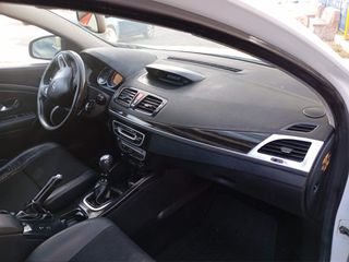 Renault Megane 2010 COUPE 1.5 Diesel-Αριστη κατασταση!!!-thumb-8