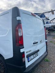 Nissan NV300 2020-thumb-5