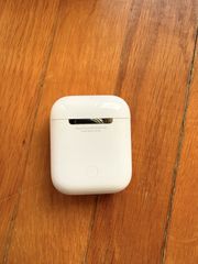 AirPods 2nd gen-thumb-1