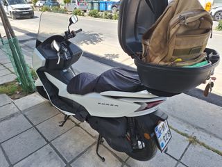 Honda Forza 300 2014-thumb-3