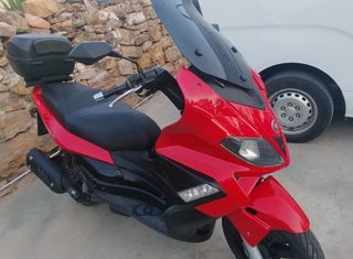 Gilera Nexus 300 2011-thumb-2
