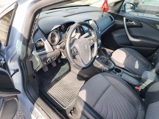 Opel Astra 2014 SPORT TOURER-thumb-4