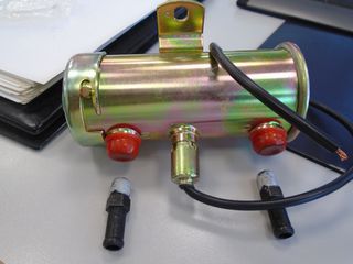ΑΝΤΛΙΑ ΠΕΤΡΕΛΑΙΟΥ 12 VOLT-thumb-2
