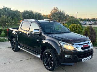 Isuzu D-Max 2015 Limited 2.5 Twin Turbodiesel DoubleCab 4WD-thumb-6