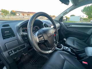Isuzu D-Max 2015 Limited 2.5 Twin Turbodiesel DoubleCab 4WD-thumb-20
