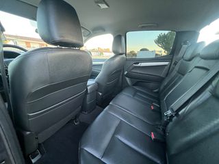 Isuzu D-Max 2015 Limited 2.5 Twin Turbodiesel DoubleCab 4WD-thumb-23
