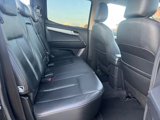 Isuzu D-Max 2015 Limited 2.5 Twin Turbodiesel DoubleCab 4WD-thumb-27