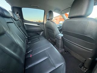 Isuzu D-Max 2015 Limited 2.5 Twin Turbodiesel DoubleCab 4WD-thumb-29