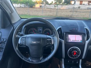 Isuzu D-Max 2015 Limited 2.5 Twin Turbodiesel DoubleCab 4WD-thumb-31