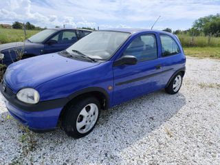 Opel Corsa 2000-thumb-1