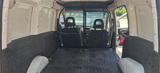 Opel Combo 2009-thumb-12