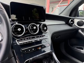 Mercedes-Benz GLC Coupe 2021 300e 4MATIC 9G-TRONIC-thumb-8
