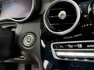 Mercedes-Benz GLC Coupe 2021 300e 4MATIC 9G-TRONIC-thumb-17