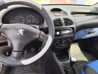 Peugeot 206 2001-thumb-8