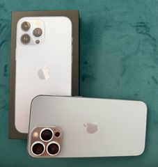 iPhone 13 Pro Max Sierra Blue 256 GB & 9 θήκες & 10 προστατευτικά