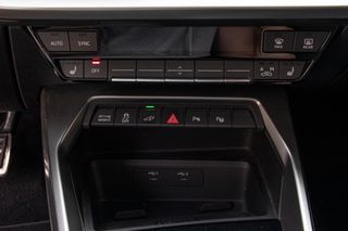 Audi A3 2021 40 TFSI S-TRONIC PLUG-IN HYBRID 204 HP-thumb-44