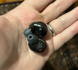 Sony WF-C500-thumb-2