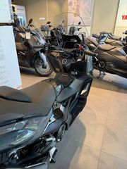 Yamaha TMAX 560 Tech Max 2022 TECH-thumb-10