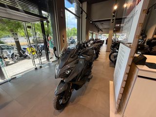 Yamaha TMAX 560 Tech Max 2022 TECH-thumb-20