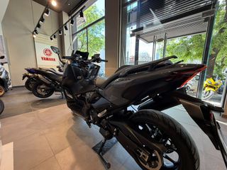 Yamaha TMAX 560 Tech Max 2022 TECH-thumb-32