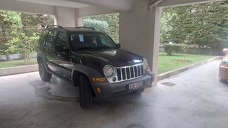 Jeep Cherokee 2005 CHEROKEE 2,4 CLASSIC
