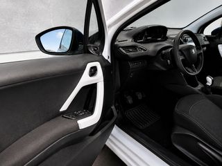 Peugeot 208 2017 1.2 PURETECH 75 LIKE-thumb-6