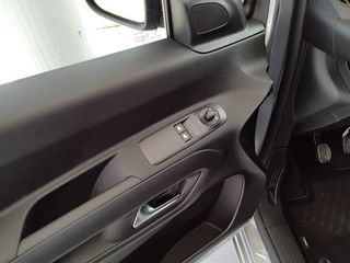 Opel Combo 2026 1.5 EDITION 100hp L2H1 5 ΕΤΗ ΕΓΓΥΗΣΗ-thumb-19