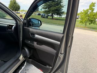 Toyota Hilux 2024 2.8 AUTOMATIC!!!-thumb-26