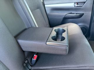 Toyota Hilux 2024 2.8 AUTOMATIC!!!-thumb-27