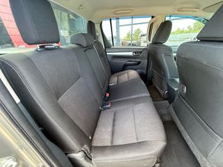 Toyota Hilux 2024 2.8 AUTOMATIC!!!-thumb-28
