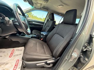 Toyota Hilux 2024 2.8 AUTOMATIC!!!-thumb-32