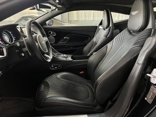 Aston Martin DB11 2020-thumb-18