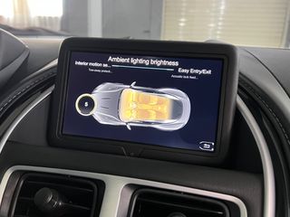 Aston Martin DB11 2020-thumb-29