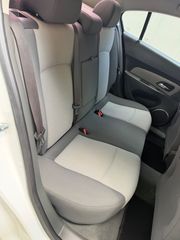 Chevrolet Cruze 2011-thumb-6