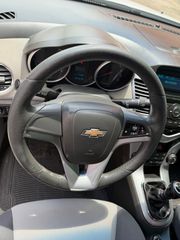 Chevrolet Cruze 2011-thumb-12