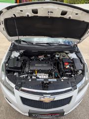 Chevrolet Cruze 2011-thumb-13