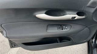 Toyota Auris 2009 1.33 101hp 6ταχυτο-thumb-12