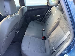 Opel Astra 2012 1.3 CDTI-thumb-7
