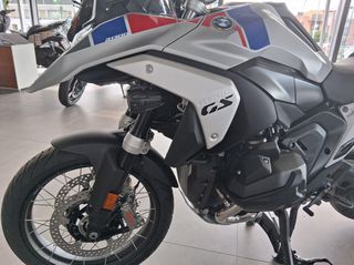 Bmw R 1300 GS 2026 Trophy-thumb-2